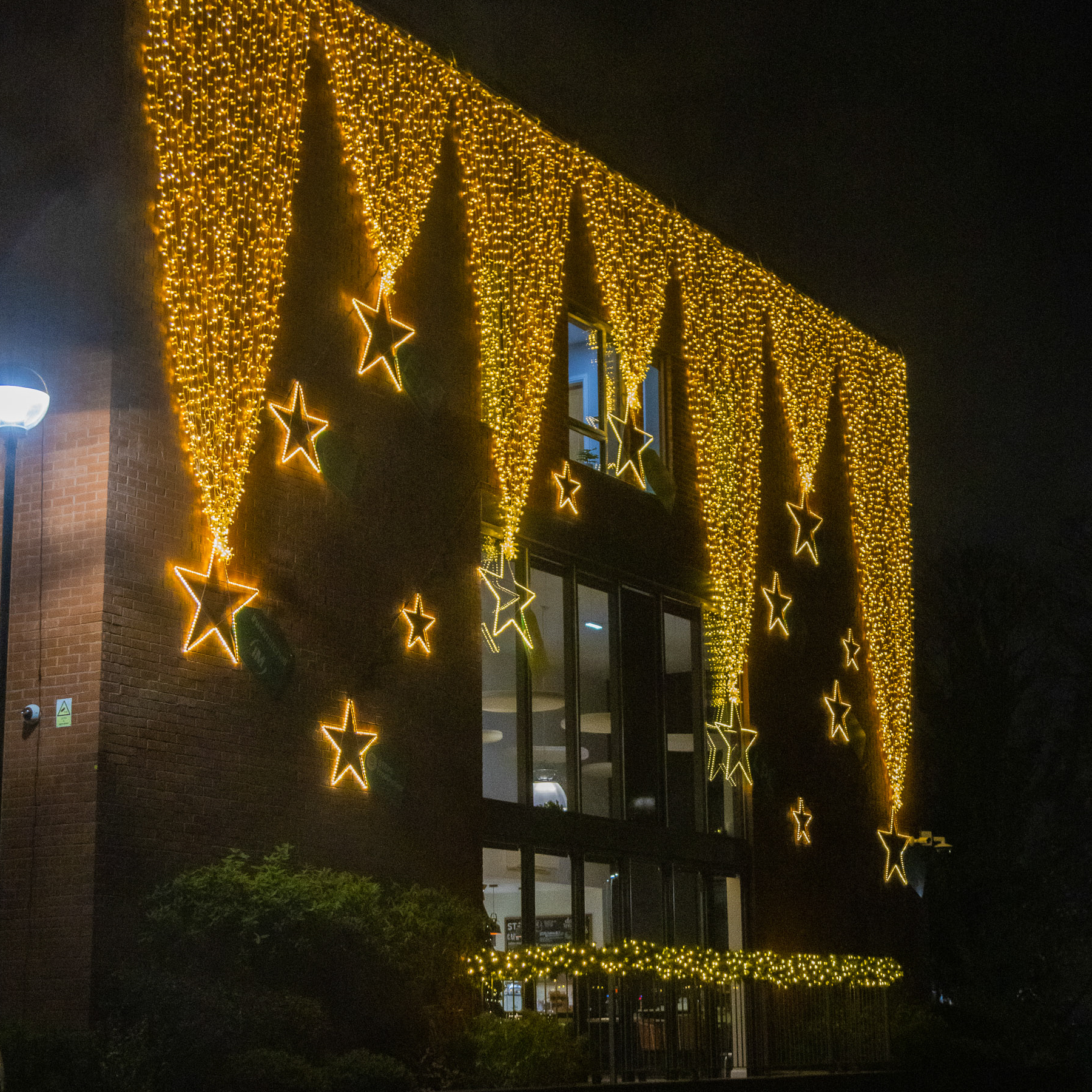 christmas decorators (1)
