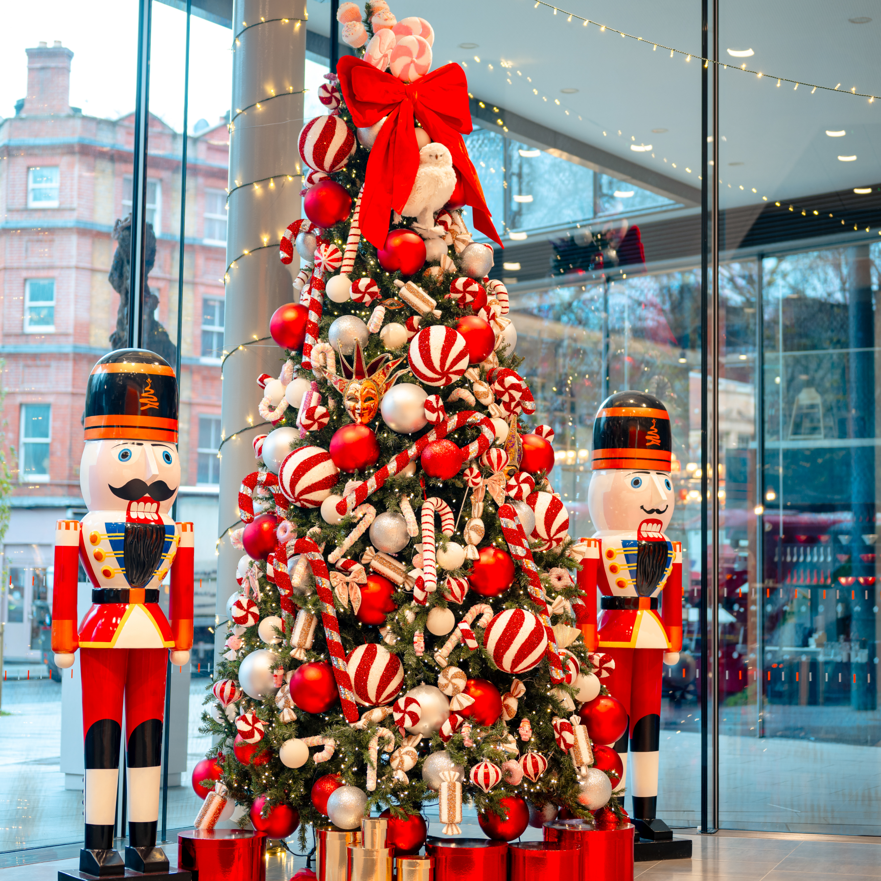 christmas decorators (4)